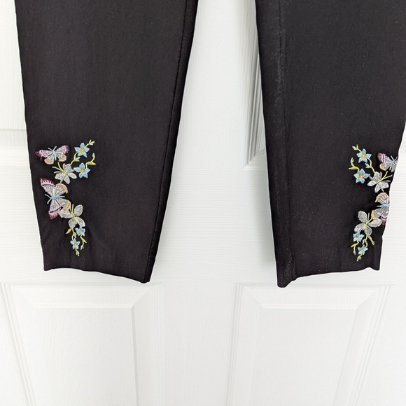 Massimo Fabbro Black Pants with Floral Embroidery - Picture 2 of 4